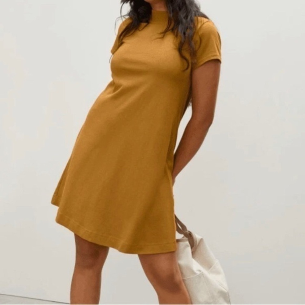 Everlane | The Weekend A-Line Swing T-Shirt Dress in Mustard Yellow Size Small